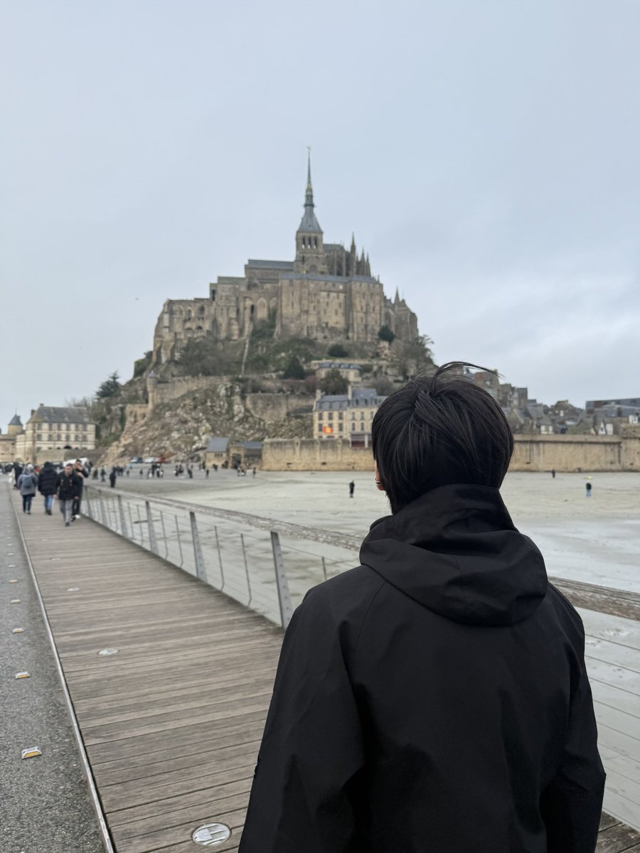 ten_don_0141's tweet photo. はあパリに行きたい、、だれか海外旅行行ったことある人いないの！ https://t.co/b0YelchuCb