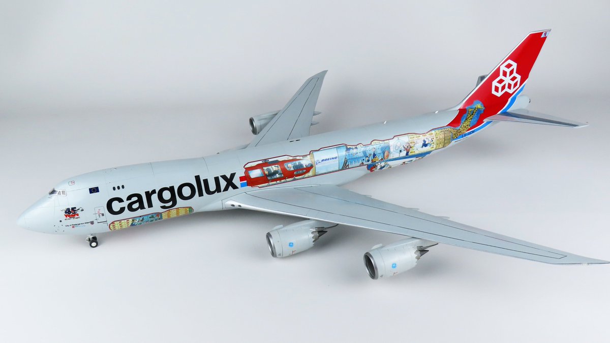 V4EVER's tweet photo. One of my older projects that I've finally photographed. The @RevellGermany 1:144 @Boeing 747-8F @Cargolux_Intl "Cutaway".  Was quite a fun and challenging kit. I had wanted to build a 747 for a while, and I'd like to build another one in the future, this time from Lufthansa. https://t.co/RgcqRJhCVu
