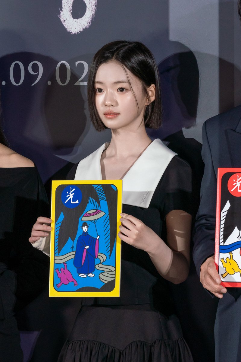 VARO_ent's tweet photo. [🎥]

#비광 
Production Press Conference 
Behind Photo 🐤📸

#김시아 #KimSia 
#바로엔터테인먼트 #VAROentertainment https://t.co/97cgqLfYnK