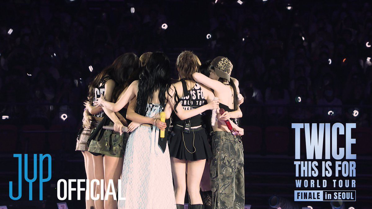 JYPETWICE's tweet photo. TWICE "Be as ONE (Korean Ver.)" Live Stage @ TWICE ＜THIS IS FOR＞ WORLD TOUR FINALE IN SEOUL

❤YouTube: https://t.co/ynciA0ARsH
💚NAVER TV: https://t.co/vkNZ9z1XwQ

#TWICE #트와이스 #THISISFOR
#TWICE_THISISFOR_WORLD_TOUR
#TWICE_THISISFOR_WORLD_TOUR_IN_SEOUL https://t.co/Yd5bSVPMvK