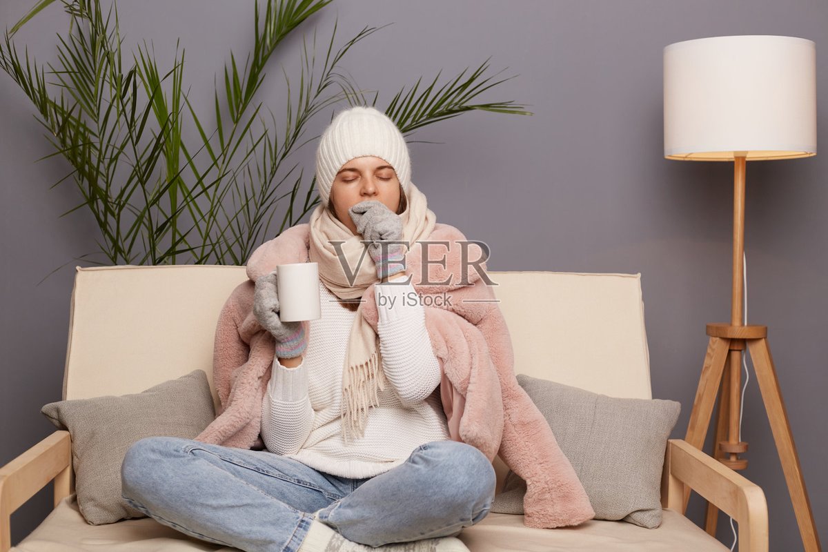 Lol09778965's tweet photo. Just curled up on the couch with my favorite movie and a warm cup of tea—this quiet weekend vibe hits different. https://t.co/DrHoc3FgsZ
