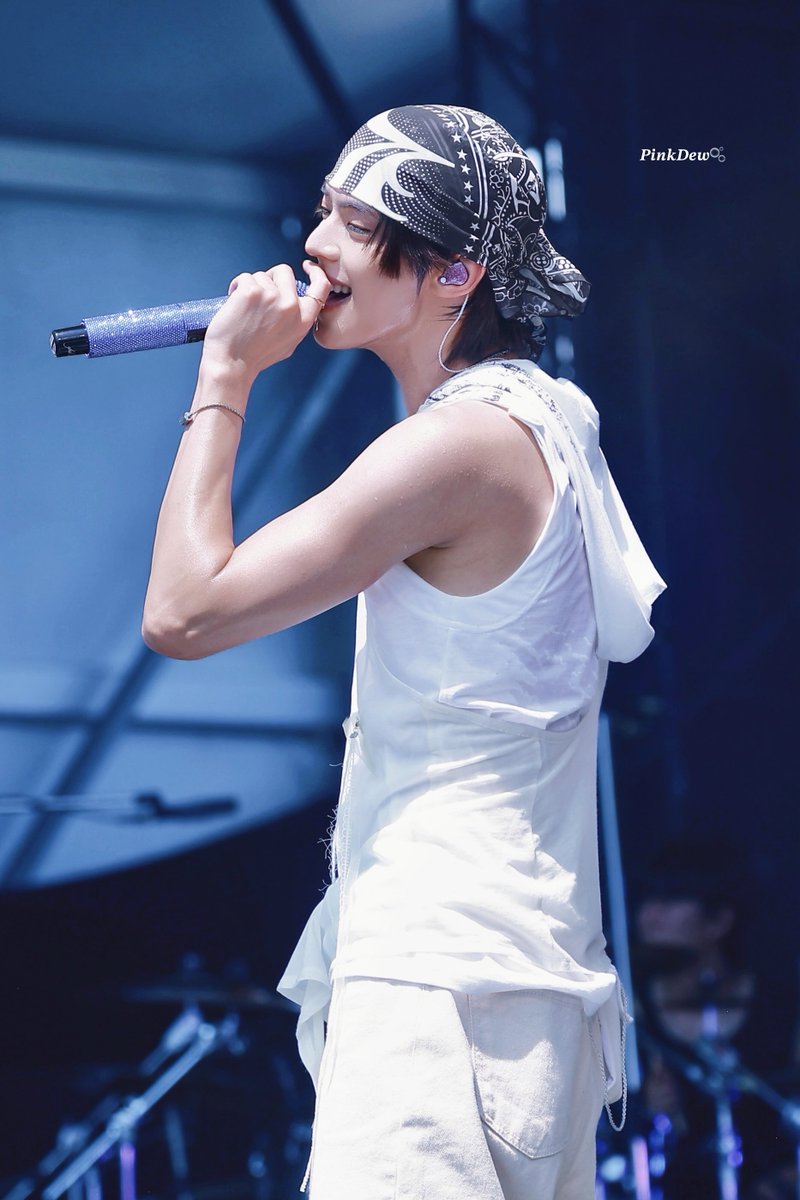dew_inmy_i's tweet photo. 260814 SUMMER SONIC OSAKA

#TWS #투어스
#도훈 #DOHOON https://t.co/aDG06EbZVs