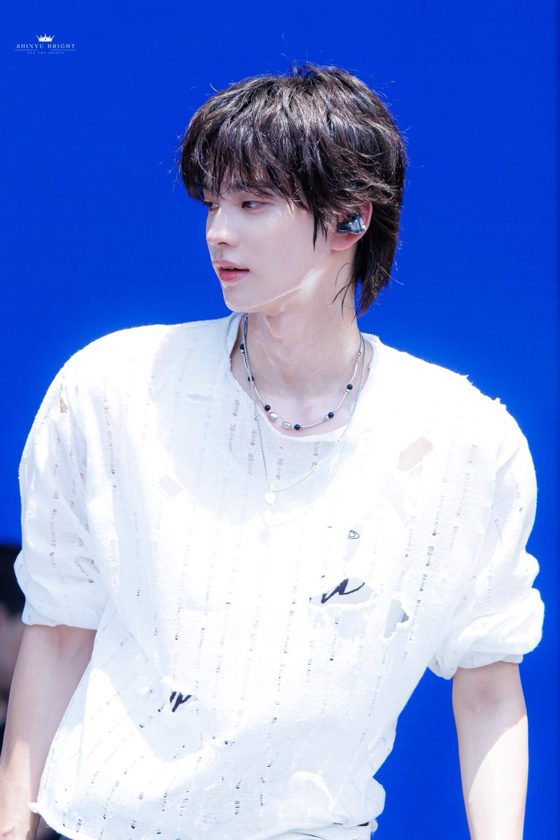 ShinyuBright's tweet photo. 260814
#TWS #투어스 #トゥアス
#SHINYU #신유 #シニュ https://t.co/wDk7g7DZqb