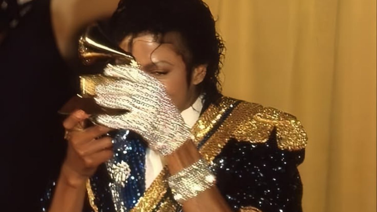 lovingjacksons's tweet photo. Michael Jackson is the musician that introduced Eras. https://t.co/orzHloL1KQ