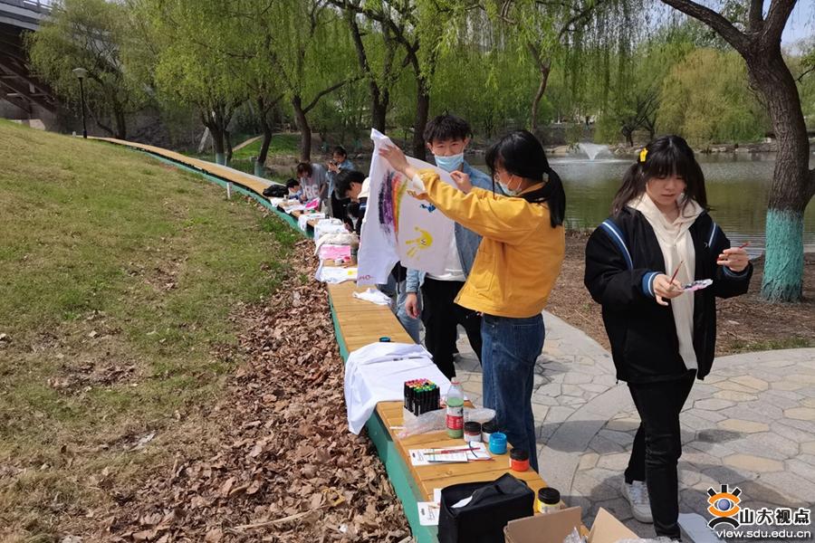 tocaea's tweet photo. #团队协作挑战赛 3人小组2小时完成方案框架！分工明确+零摸鱼，这效率绝了 附今日奋斗图～ https://t.co/DZXolJV6qs