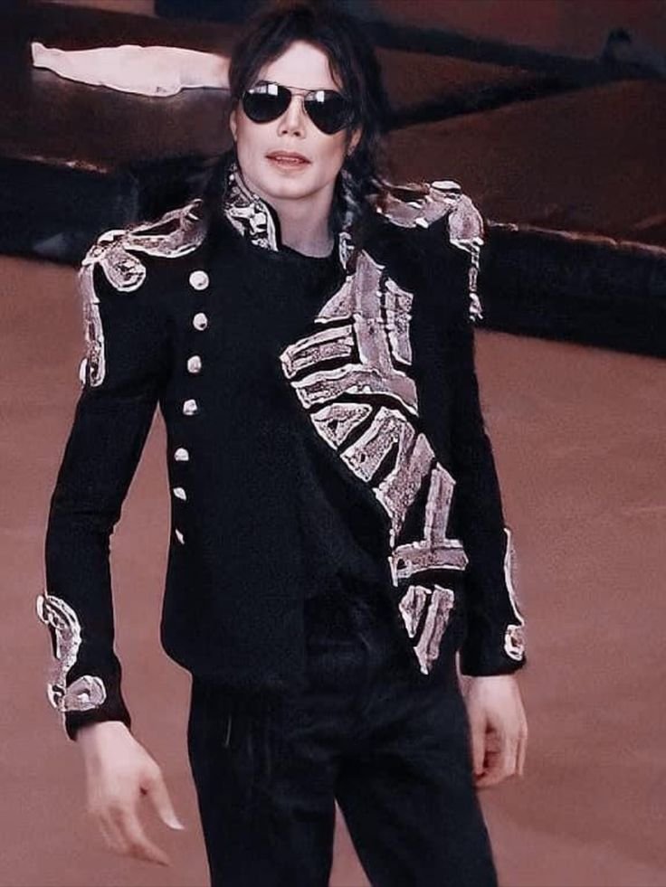 lovingjacksons's tweet photo. This Is It https://t.co/4sD6YuGt29