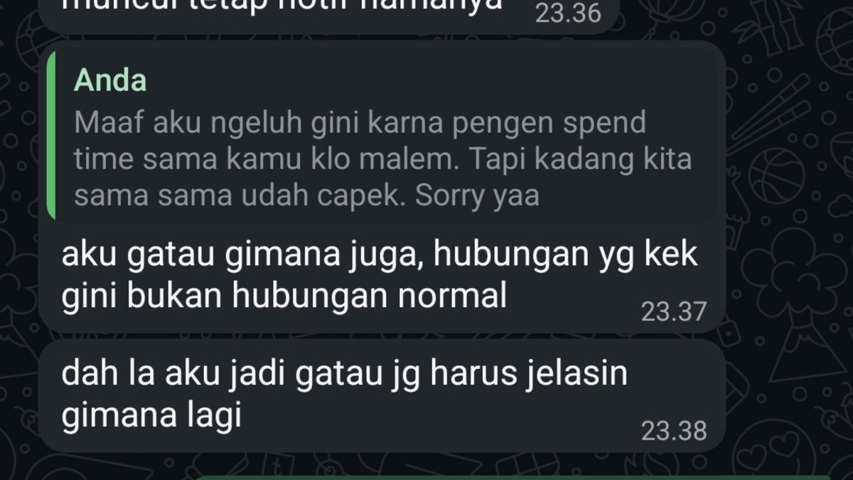 viixxi00's tweet photo. Perkara dia selalu sibuk sama temennya dan susah ngabarin, soalnya gamau diliat temen2nya kalo lagi chatan sama cwo. Gini amat ya dunia gini https://t.co/bT9g847u7p