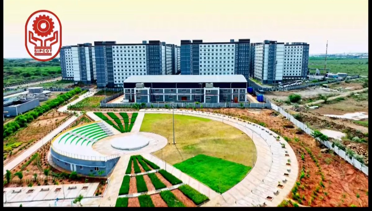 UpdatesChennai's tweet photo. Foxconn's Industrial Housing Facility at Vallam Vadagal. Now has massive dining facility and a park too... #Foxconn #Chennai 🌇🏗️ https://t.co/Js33HFMLtt