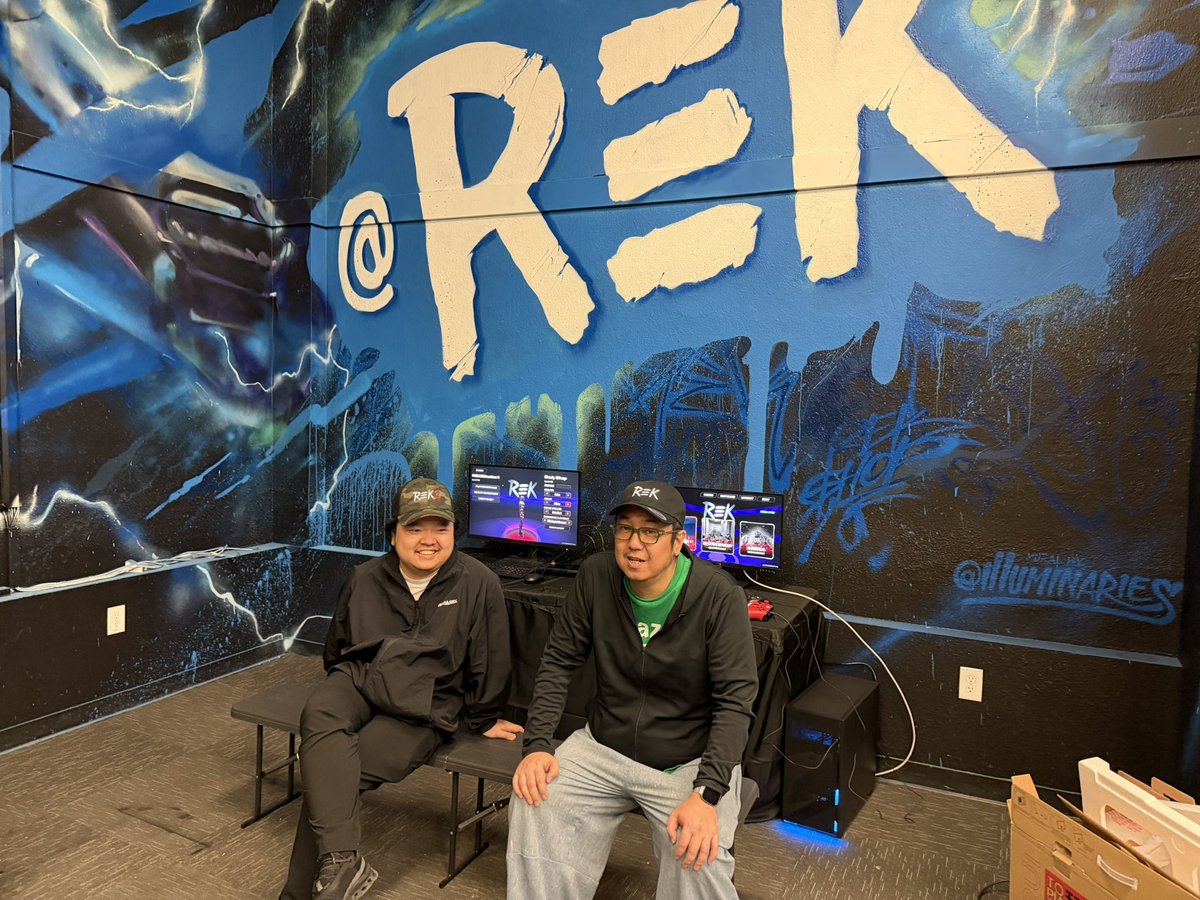 robotsmasher1's tweet photo. They helped me start my humanoid startup from -1 to 0. I’ll always be grateful to them for believing in me and giving me that first push. Now I want to return the favor in the best way possible: Japan team, let’s bring home the win 🇯🇵🏆🤖 #REK2 https://t.co/wnbgGo6Ptg