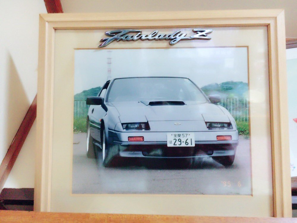 Tk_cam50's tweet photo. 親父が昔乗ってた31Zと同じ場所で
29年後に息子が現行RZ34で撮ったよ
 #NISSAN
 #RZ34
 #400ZX https://t.co/8MTeIdn7Ku