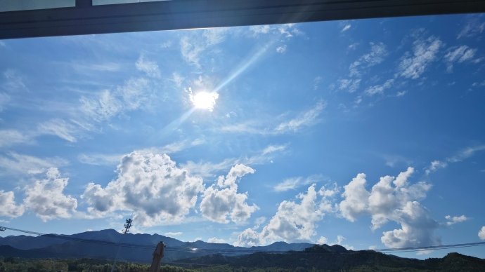 Shovhitt's tweet photo. Summer clouds are in patches https://t.co/8SlhFCJATx