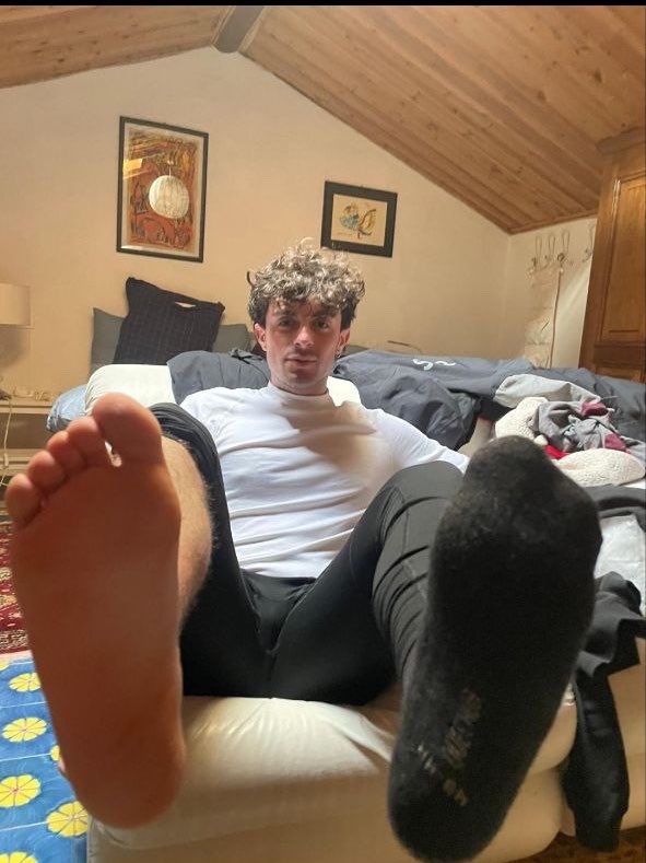 BestSockMasters's tweet photo. #FootMaster @italiancashdom 

🧦🦶🧦

#MasterOfTheWeek #FindomFeet 

Winner will win €20 from @Ferarmmm2 and a week of promotion 🎉 https://t.co/mAJMzslVrF