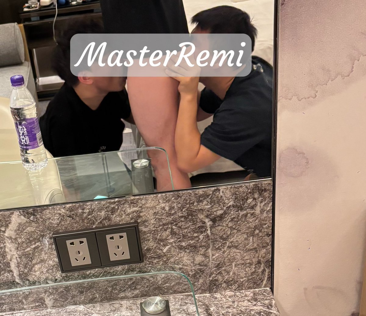 MasterRemi2's tweet photo. 北京 广州 真奴才再来说话 https://t.co/TFnG6YFA0u