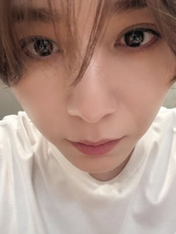 ryocha_7's tweet photo. この赤ちゃん画角だいすちなんだ㌔、やまちゃんのお気に入りだったみたい🥹🥹🥹バブいな👶🏻🍼︎ https://t.co/5dlrvvBuvu