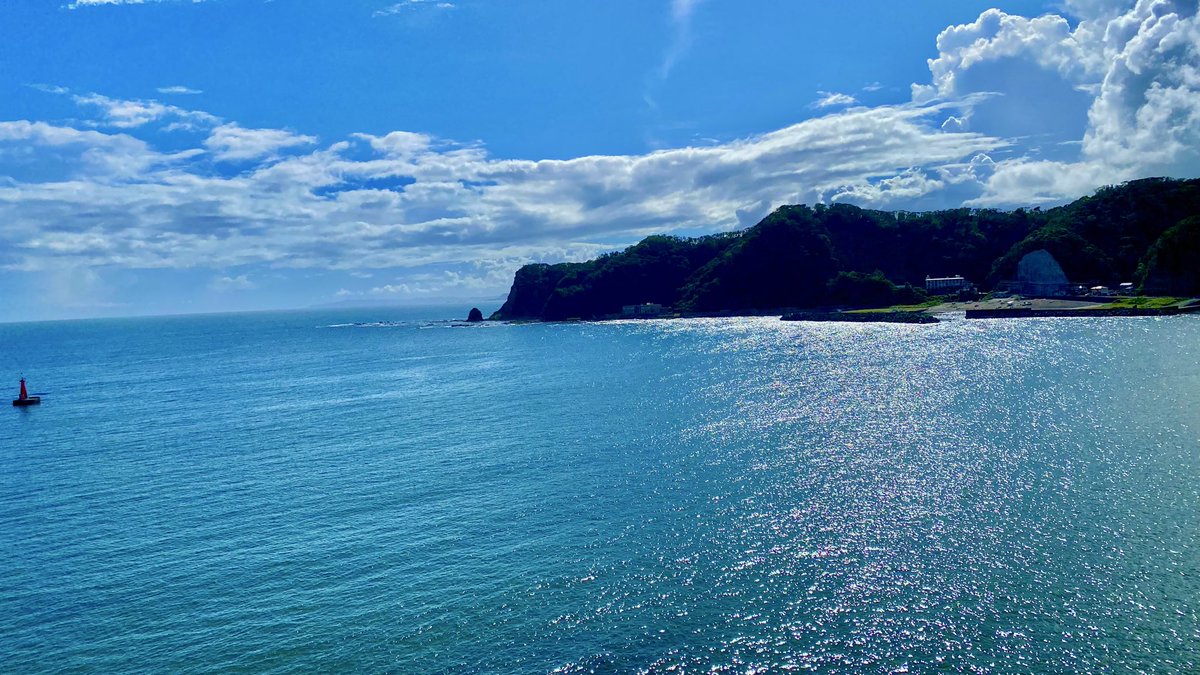 OrangeRetoro's tweet photo. 晴れて良かった( ¨̮ )❤︎
男子達は海にプール！！
女子達はデザート食べながらお喋りしてスパ🧖‍♀️ https://t.co/WdtNUciinm