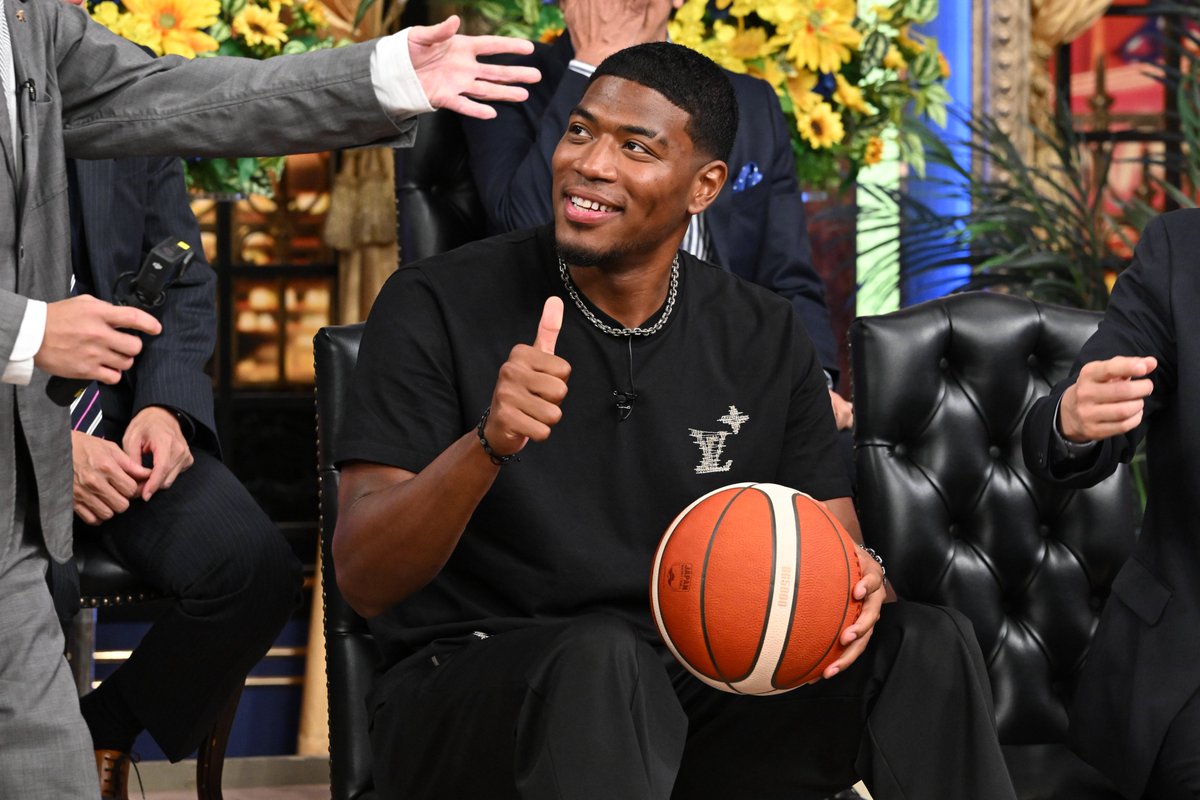 oricon's tweet photo. 📺️『しゃべくり007』
⠀
八村塁、日本のトークバラエティー初出演🏀
「こんな内容の濃いTALK SHOW、アメリカにもない❗️」
⠀
しゃべくりスタッフが1年以上かけ徹底取材
プライベートな素顔までぶっちゃけトーク
https://t.co/3iuM1Bs9TJ
⠀
#八村塁 https://t.co/nxUYT6SHPA