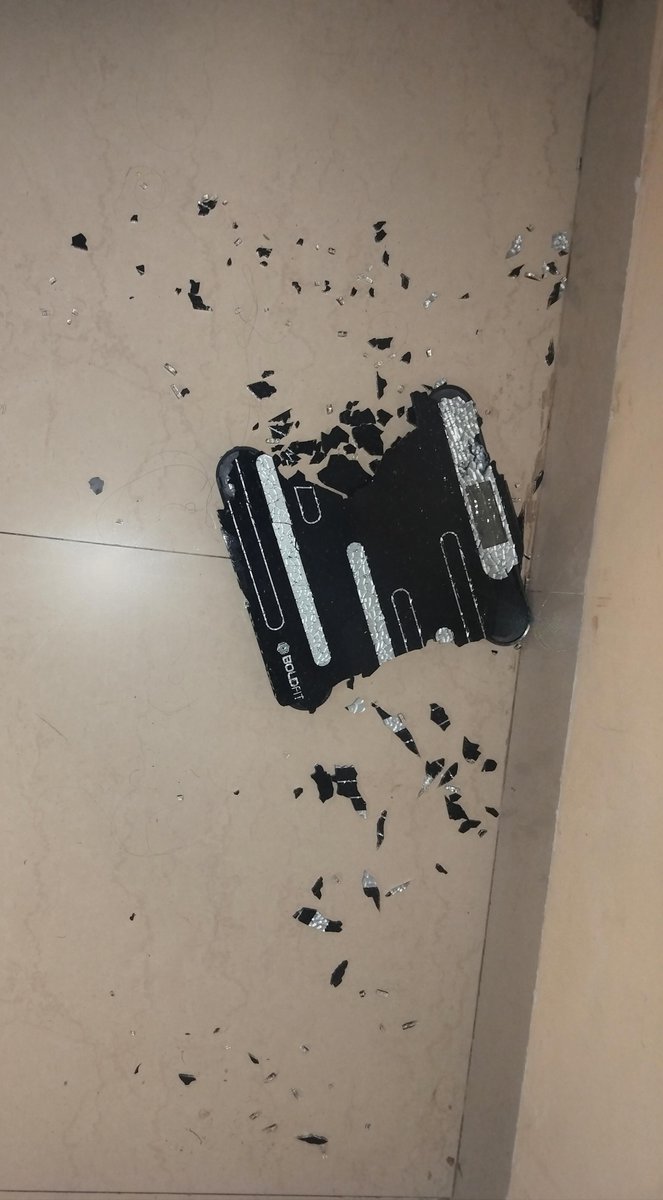 deepak_c23's tweet photo. Order number 171-2633627-7738733
weighing scale broke into pieces in less than two years of use.. in warranty for 3 years. support not responding... no response of email ...@Boldfit_India @klrahul @arshdeepsinghh #fitness #health #poorservice @pallav_bihani @RajKawa @VinayRotti https://t.co/vHDQ0JBnBd
