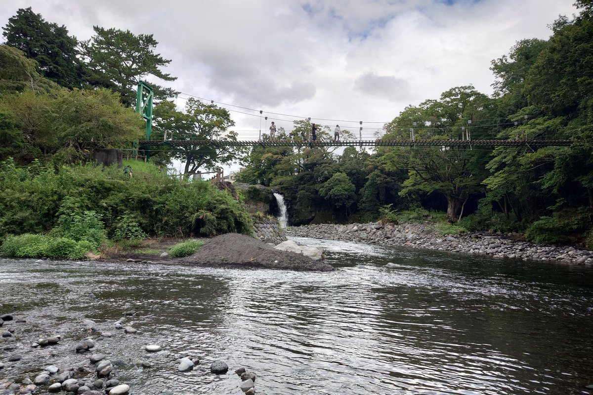 special1sae's tweet photo. 本日は #静岡県 #裾野市 へ

青春18切符の消化の為にお出掛けした。

御殿場線・裾野駅近くからシェアサイクル(#ハレノヒサイクル)を利用して１０分の #裾野市中央公園 #裾野市観光協会 にて裾野市A蓋札(ロット)を頂きました♪

#マンホールカード
#ロゲッター https://t.co/lsJJud9VlL