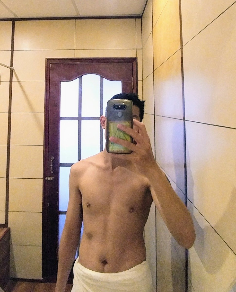 Aangvin's tweet photo. Chén khum 💋🤤 https://t.co/zwy0lMHtCl