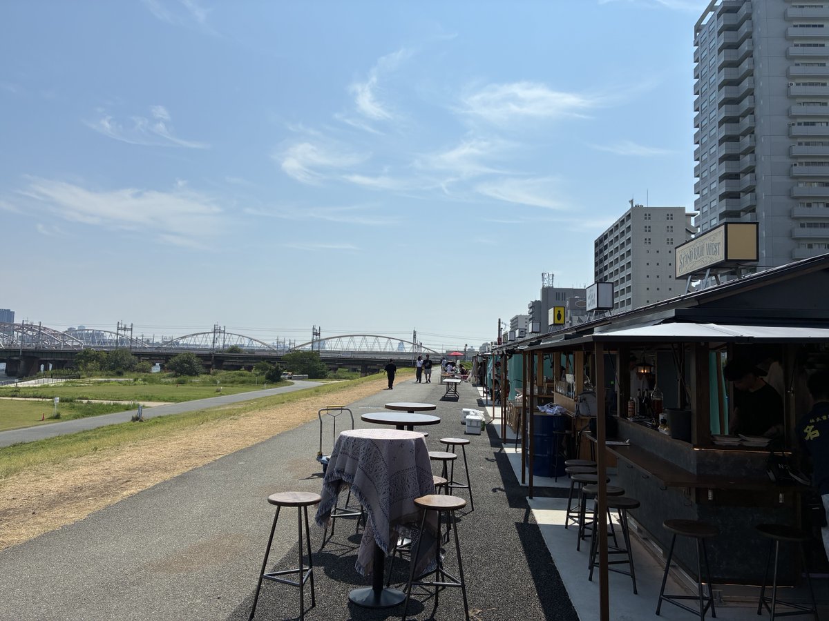 vc_ax's tweet photo. ミナモ十三に来てます。
目前の河川は淀川です。 https://t.co/rNVogdneBz