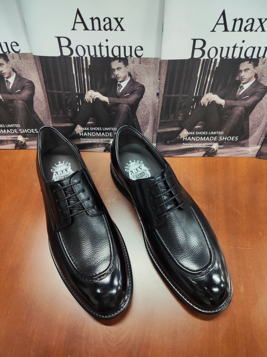 AnaxHk's tweet photo. 👞 Perfect Shape, Perfect Step
Every shoe goes through a meticulous shaping process to guarantee elegance and comfort. At ANAX, we don’t just make shoes — we craft confidence. ✨
📩 Email: Lisa@anaxshoes.com
🌐 https://t.co/cs1MfkDBew
#Craftsmanship #MensShoes #LeatherShoes https://t.co/Wd6dwfddX9