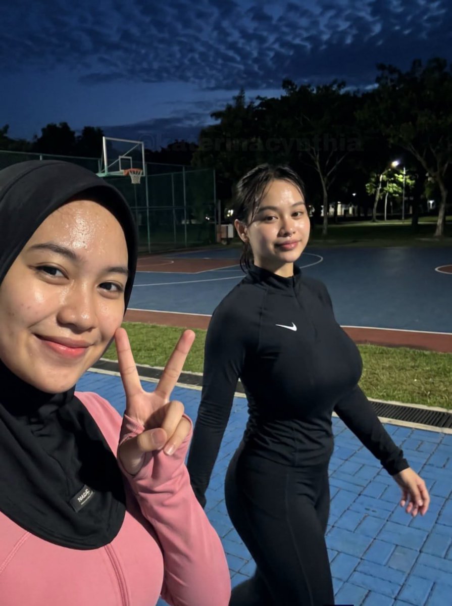 voercy's tweet photo. Lawan tandingnya 2 sekaligus 😋

https://t.co/tcVaRQIOZH https://t.co/Jaghl6wOoN