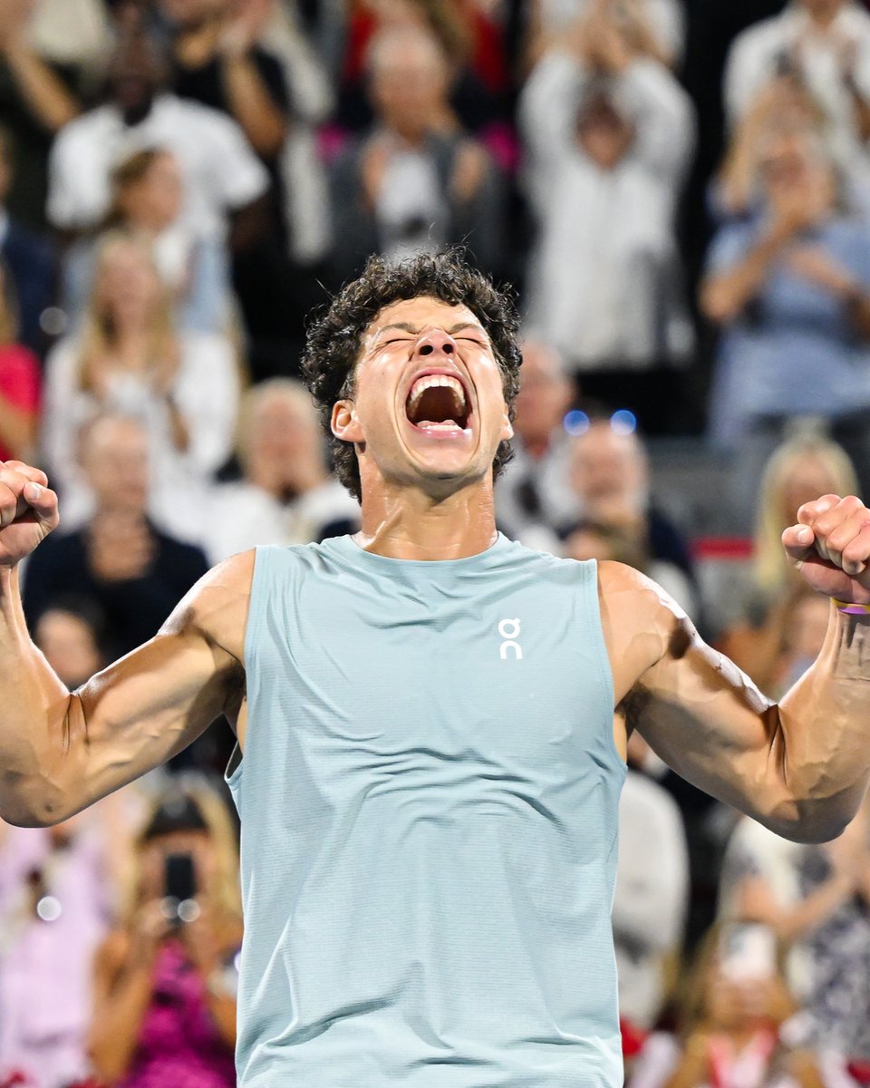 AustralianOpen's tweet photo. Say ✨ title defenceee ✨ 😁

🏆 @BenShelton • Montreal https://t.co/5VKAXm5ICK
