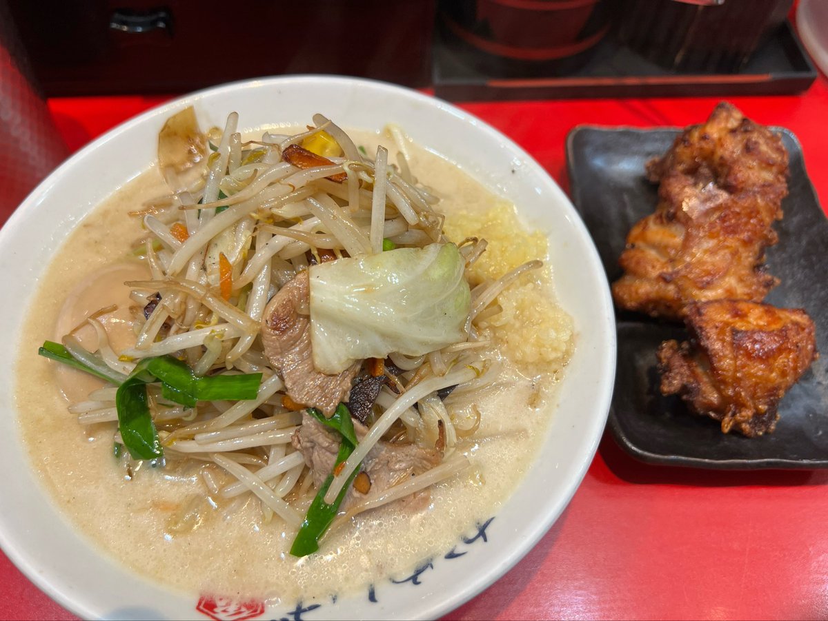 meshisakerahmen's tweet photo. 久しぶりの濃厚タンメン🍜
欲張って唐揚げセットにして腹パン！
 #亀しげ #亀戸 https://t.co/ZQppll0FPz