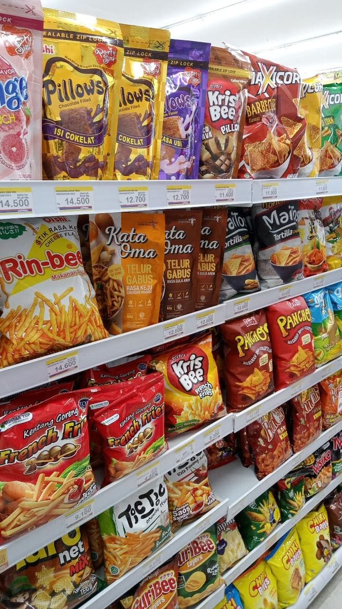 urflowerz's tweet photo. Kalau ngemil, kalian pilih snack asin atau snack manis? https://t.co/Iua0srZvn2