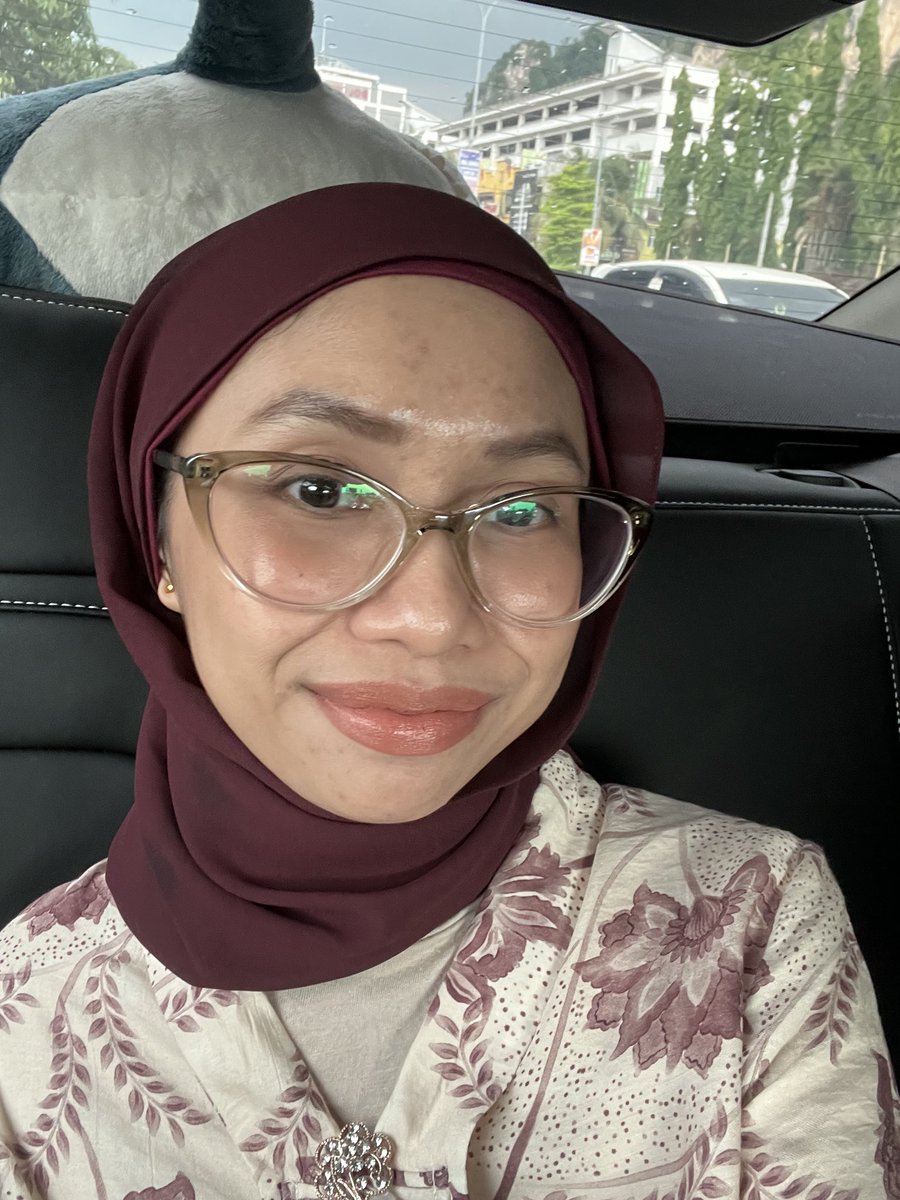 NHanim68's tweet photo. Before and After!
Within 4 monthsss✨
Skinprobs: Acne, Darkspots, dull and dry skin! https://t.co/xTul5nLOZ0