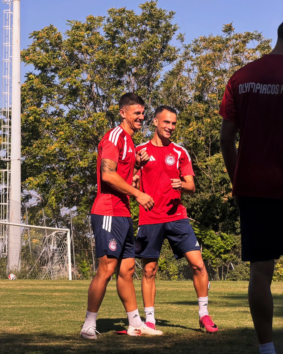 olyfcacademy's tweet photo. 🔴⚪️🤝 𝗟𝗮𝘀𝘁 𝘁𝗿𝗮𝗶𝗻𝗶𝗻𝗴 𝗳𝗼𝗿 𝗨𝟮𝟯 𝗮𝘁 𝗣𝗲𝗹𝗶𝗼𝗻!
#Olympiacos #OlympiacosU23 #PreSeason2026 #SLGR2 https://t.co/Dcxqnvjs3k
