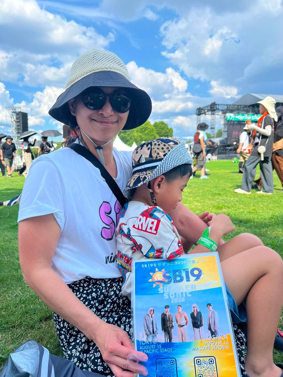 SB19ATinJapan's tweet photo. @SB19Official We met some A’TIN from Australia and Baby cocogento and he is Josh-biased! 

可愛いすぎる💕💕💕

SB19 LAWLESS SUMMERSONIC
@SB19Official #SB19 
#SB19日本ログ2026
#サマソニ https://t.co/eZnRBNXvhY