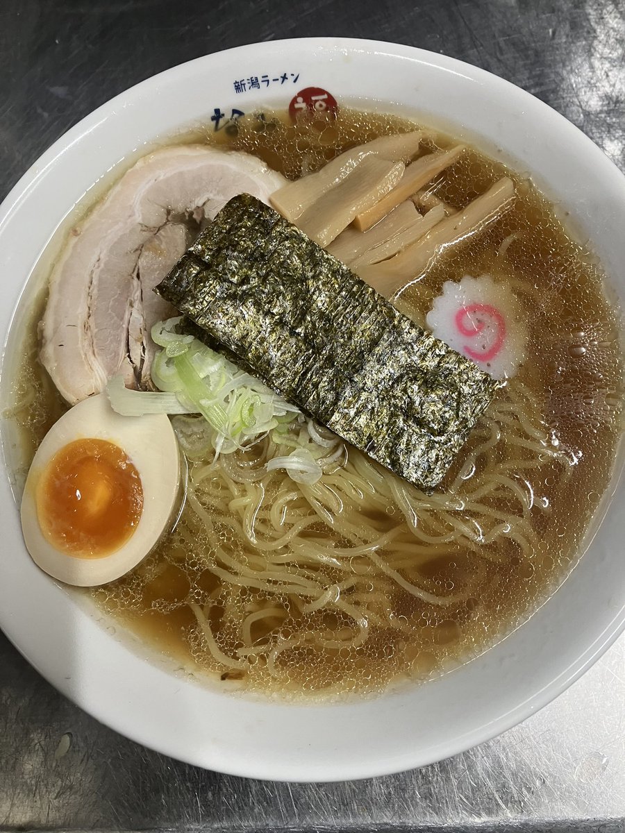 delicious_s62's tweet photo. 本日の賄い

麻婆煮干し（麻婆マニア）
盛岡冷麺
特製醤油
油そば300 https://t.co/GWgpfNazgj