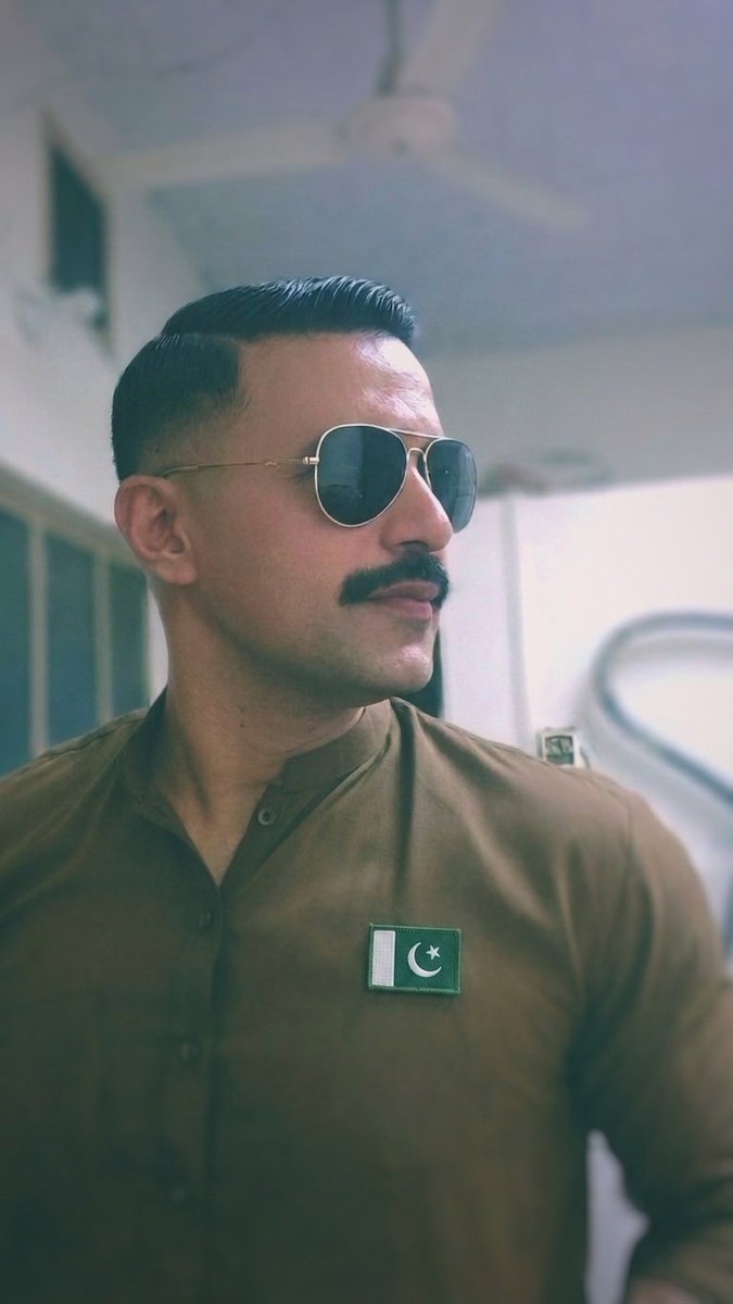 Fifi_Mirza's tweet photo. Guided by honor, inspired by faith, and infinitely proud of where I belong. Happy Independence Day, my beloved Pakistan! 🇵🇰⚔️ 
​#14thAugust
​#IndependenceDay
​#PakistanZindabad. https://t.co/qIop7I7Wn1
