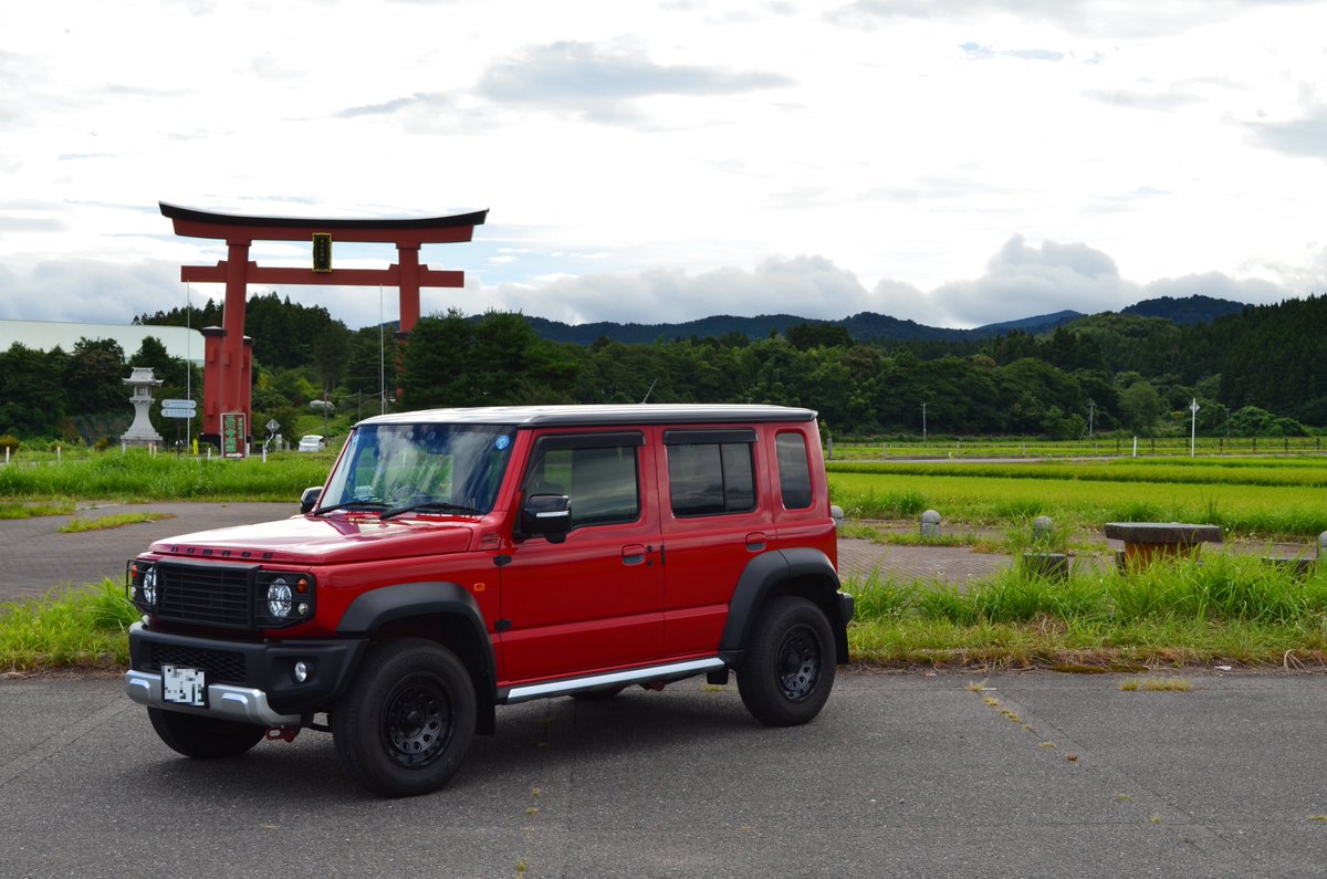 BSq1la's tweet photo. 1日ノマドでドライブ🚗
アウトレットに買い物とかよりも自然に触れる方が好きだなあと土日で夏休み終わるー😭
#ノマド
#ジムニー https://t.co/biV9zzrwSg