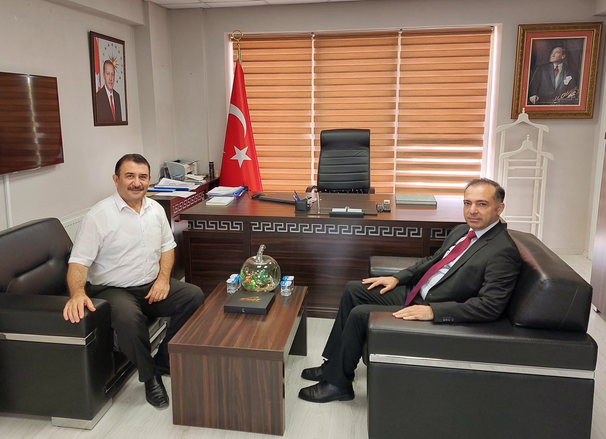 MustafaCEK23's tweet photo. Son MİA Kararnamesi ile Hayrabolu Kaymakamlığına atanan ve geçen ay göreve başlayan Değerli Meslektaşım Ahmet  YILDIZ'a hayırlı olsun ziyaretinde bulunduk. 
14.08.2026, Tekirdağ https://t.co/H5cCjZsXNl