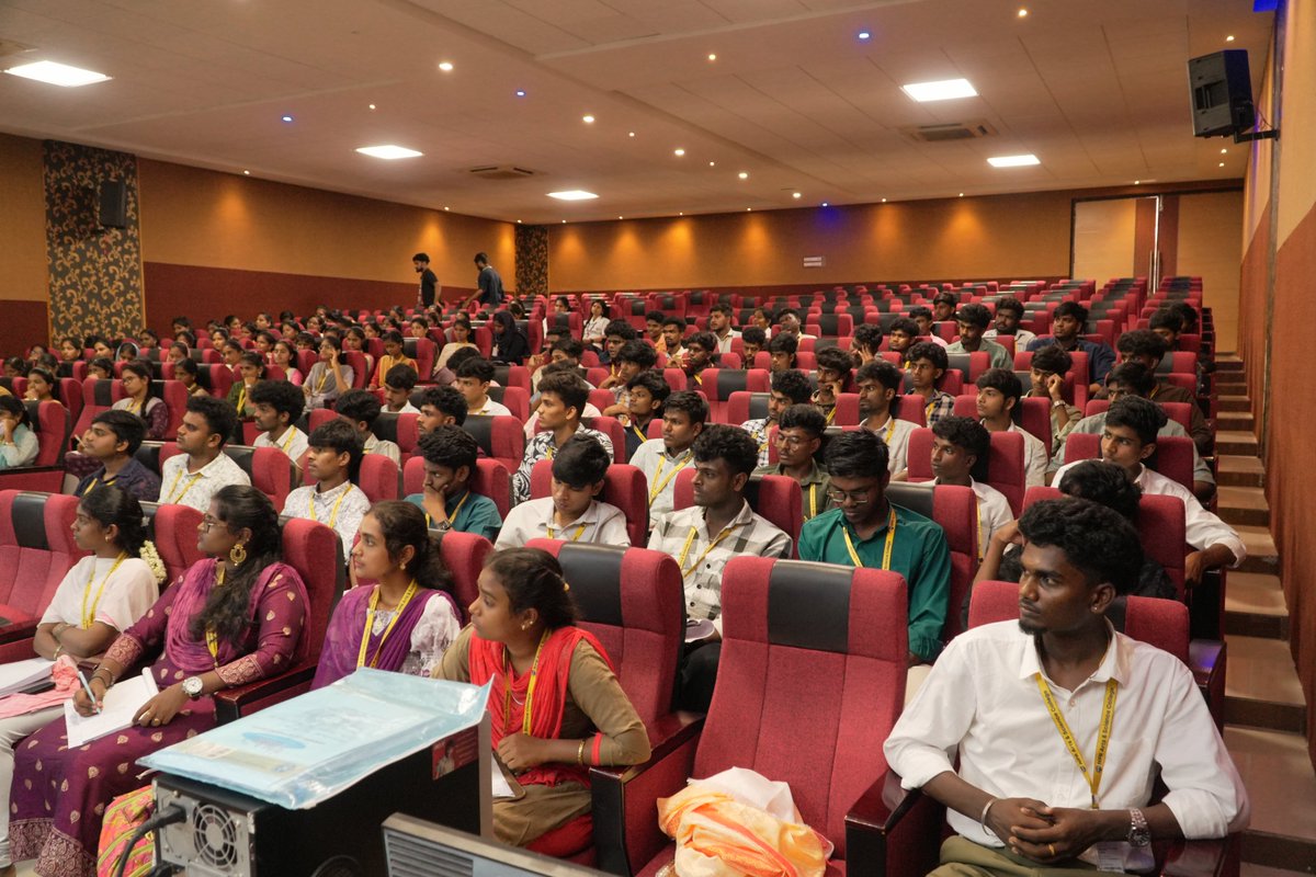 nprinstitutions's tweet photo. The IQAC successfully hosted a career guidance programme on "Study Hacks for Government Exams" with experts from Veranda Race Academy at NPR Arts & Science College! ππ― #Nprcollege #NPRArtsAndScienceCollege #NPRASC #GovernmentExams #TNPSC #MKU #IACTE #UGC #TNPL2026 https://t.co/2fe5QCVsaW