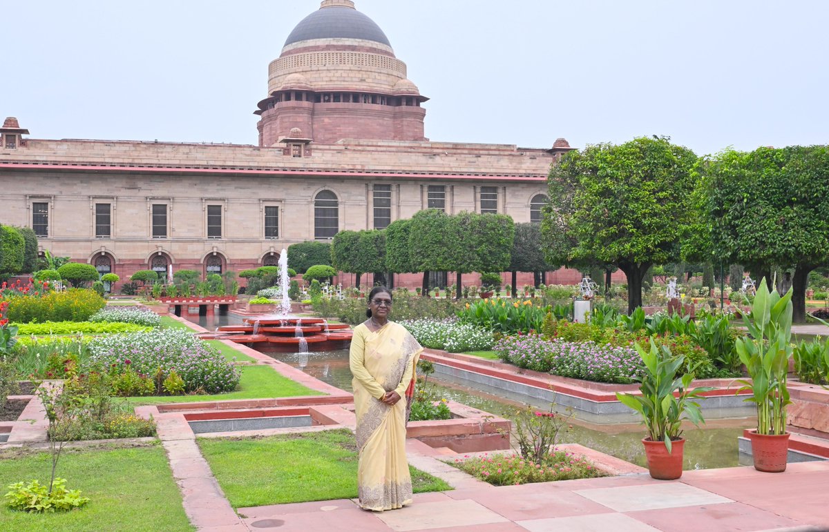 rashtrapatibhvn's tweet photo. President Droupadi Murmu graced the opening of Amrit Udyan Summer Annuals Edition 2026 at Rashtrapati Bhavan.
The Summer Annuals of Amrit Udyan will be open for the public from August 16 to September 15, 2026 between 10:00 AM and 6:00 PM.
For more details and bookings, please visit https://t.co/Md0wdRQGtG