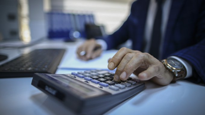 AlevBalabans's tweet photo. 📈Hizmet üretim endeksi haziranda yıllık yüzde 1,3, aylık yüzde 0,6 arttı 

Alt sektörlerde yıllık bazda ulaştırma ve depolama hizmetleri, konaklama ve yiyecek hizmetleri, bilgi ve iletişim hizmetleri ile mesleki, bilimsel ve teknik hizmetler arttı https://t.co/VeLYAZ59Ph