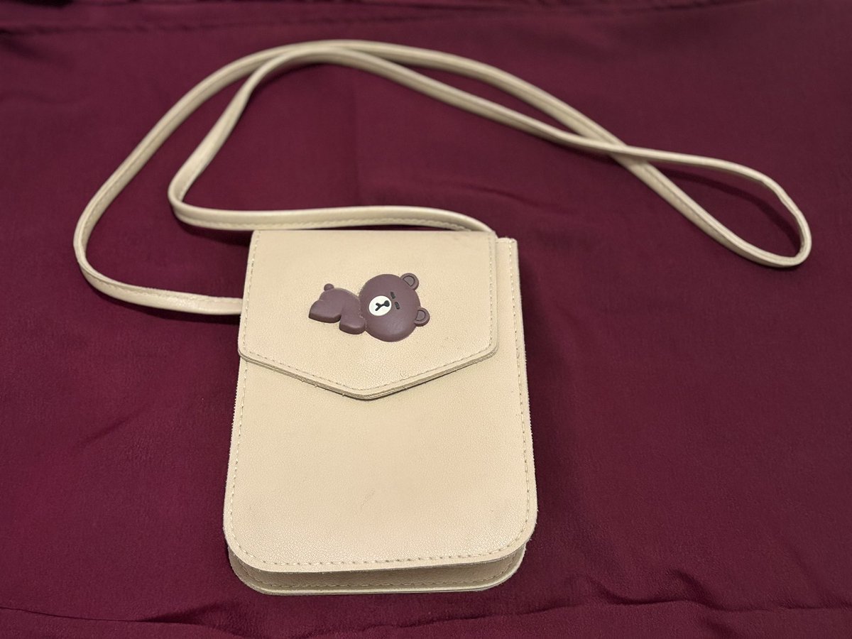 thecelyst's tweet photo. #wts Preloved tas slempang kecil LINE, jual 20k aja, masih #goodcondition 

Minat?! dm. Bisa cod semarang only atau co shoppe 

#prelovedtas #prelovedsemarang #prelovedtassemarang #prelovedmurah #prelovedtasmurah https://t.co/kBGQr4YFKz