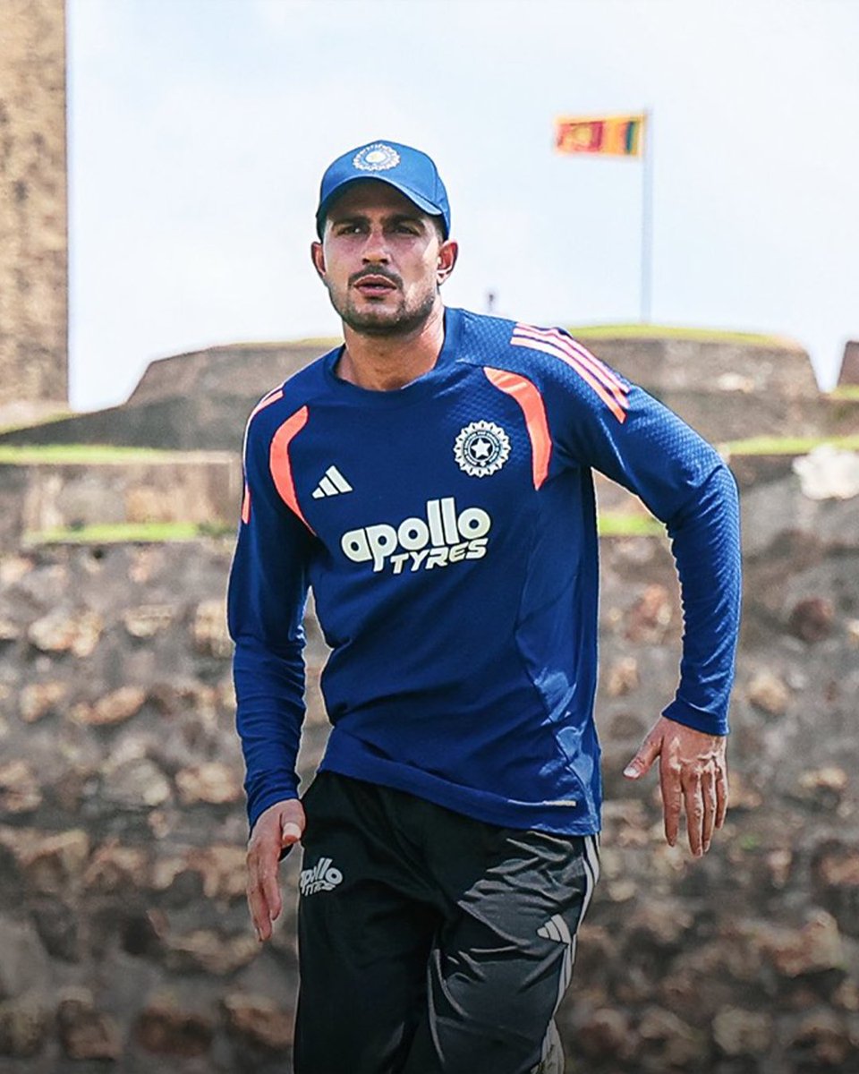 gujarat_titans's tweet photo. Captain Gill ready to lead Team India for the next challenge 💙 https://t.co/Kdd9149z6a