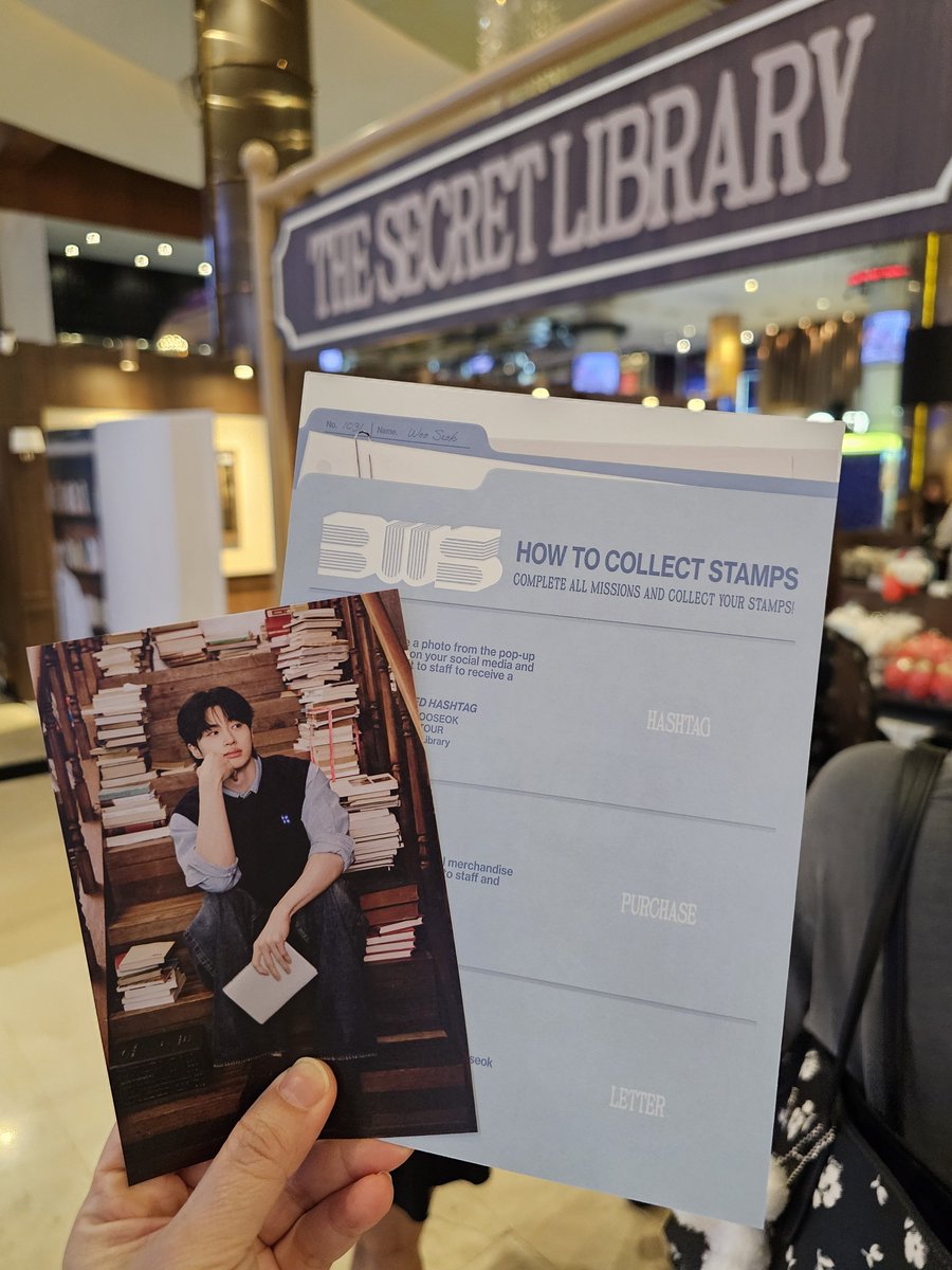 ppabilee's tweet photo. BWS Pop up store BKK
#BYEONWOOSEOK
#BWSASIATOUR
#TheSecretLibrary https://t.co/zFezuXHiX2