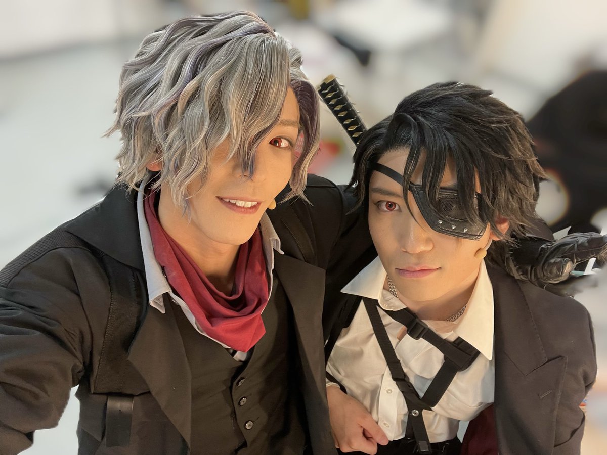NaokichiTamon's tweet photo. #舞台新宿羅生門
9公演目終演
本日もご来場誠にありがとうございました⛩️ 
薩長エピでしたね🟣
各エピローグ、心に刺さる台詞があってどれも大好きです。

面白い人と写真撮りました⚔️

残すは、2日間4公演。
よろしく🫩 https://t.co/bSUNcNnl90
