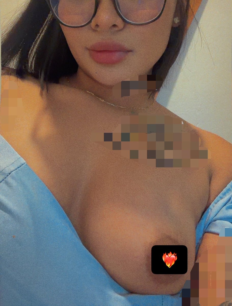 MPtytGG's tweet photo. ❤️‍🔥🤤🫦
Unos besitos ricos en el cuello y…
#TuMorenitaHermosa 
#OnlyFans 

https://t.co/IEFfUVdbuB https://t.co/LgnvXq5CEe