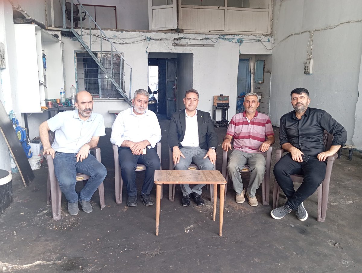 hudaParShtkamil's tweet photo. 📍ESNAF ZİYARETLERİ 

İlçe Başkanımız Adem Kılınç ve beraberindeki heyet, Mehmet Elmaoğlu kardeşimizin yeni açtığı işyerini ziyaret etti.

Yeni işyerinin hayırlı olmasını temenni ediyor, kendisine bereketli ve bol kazançlar diliyoruz.

#HÜDAPAR #Şehitkamil https://t.co/VF8aSXov6w