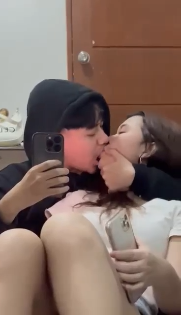 Val311278's tweet photo. Farah - ipar adalah maut

👩 : ahh mentok banget punya kaka
🧑 : yaudahh keluarin dong sayang
👩 : ahhh ga kuat aku

DOWNLOAD &amp; STREAM KONTEN
https://t.co/s7d32ksl1X

MAU FULL KONTENNYA ? JOIN SEKARANG !!
https://t.co/dbyhBg2jHg
https://t.co/synYbuNguQ

Chudai Viral meme Tushy https://t.co/GChjGC8oRd