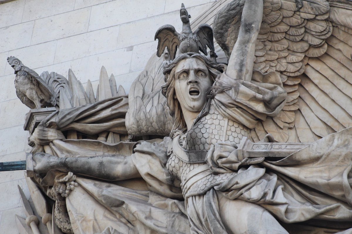mehdi_kerrouche's tweet photo. J’ai photographié les détails de l’Arc de Triomphe 🎞️

À savoir que Napoléon a commandé l’Arc de Triomphe en 1806, mais qu’il ne l’a jamais vu terminé. Il est mort en 1821, alors que le monument ne sera achevé qu’en 1836. https://t.co/ayz3UFARtt