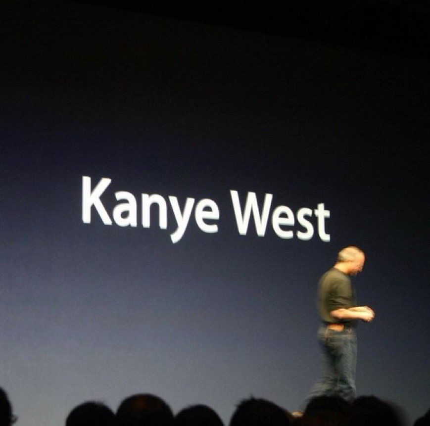 YZYFRANCE1's tweet photo. Steve Jobs literally presented Kanye on an Apple stage back in 2005

the parallels are actually insane https://t.co/L6CiQXkC5E
