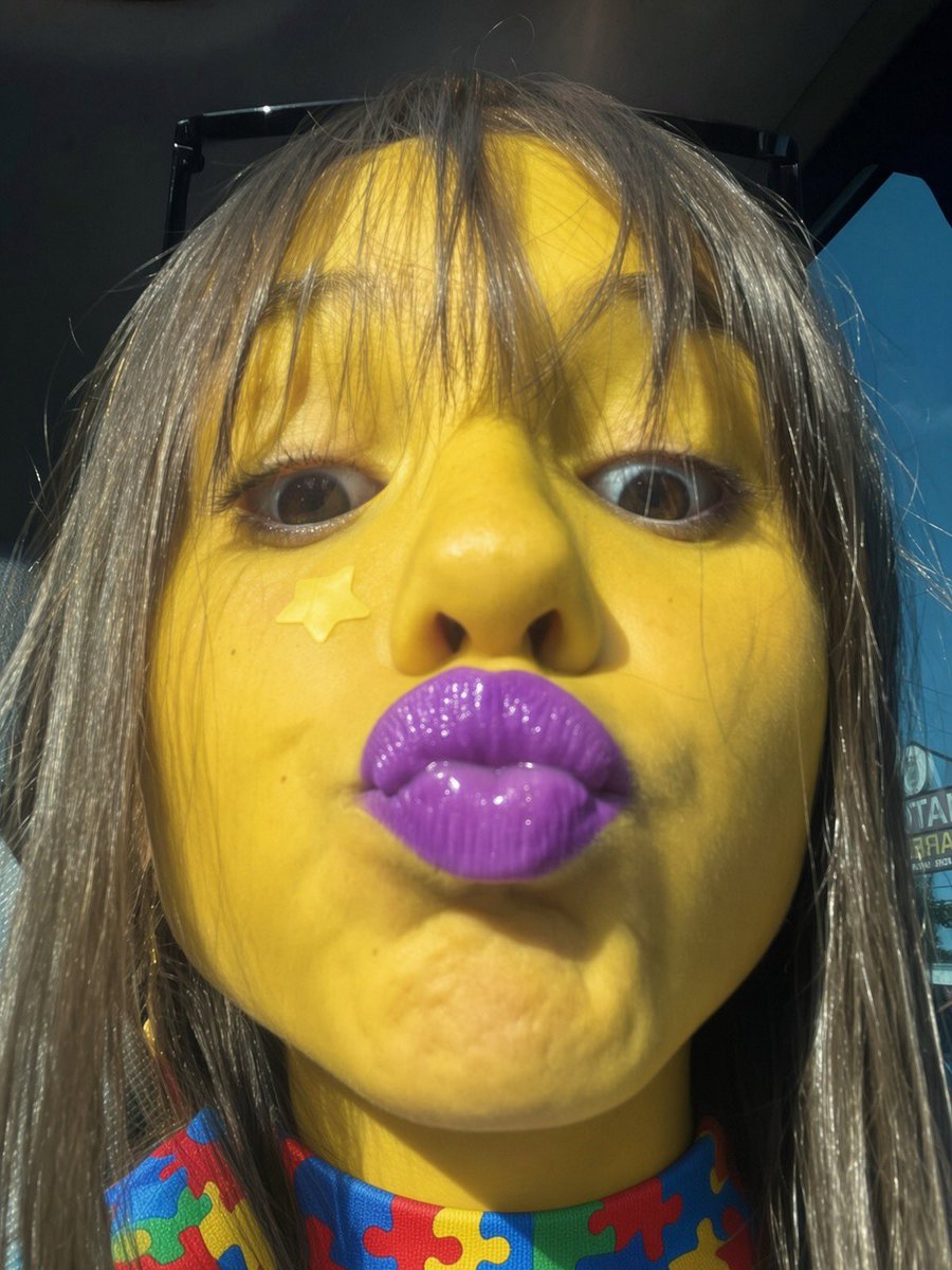 pastelaspiemom's tweet photo. #aspie #goonslop #lips #puzzlepattern https://t.co/uTtngDY72E