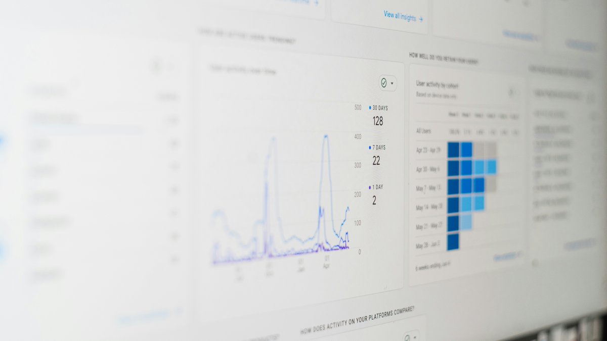 Forescriber's tweet photo. Software Management was yesterday.

Software Governance is what's next.

The future belongs to organizations that don't just track software—they continuously optimize, automate, and govern it with AI.

We're building that future. https://t.co/U1dKO23QuK